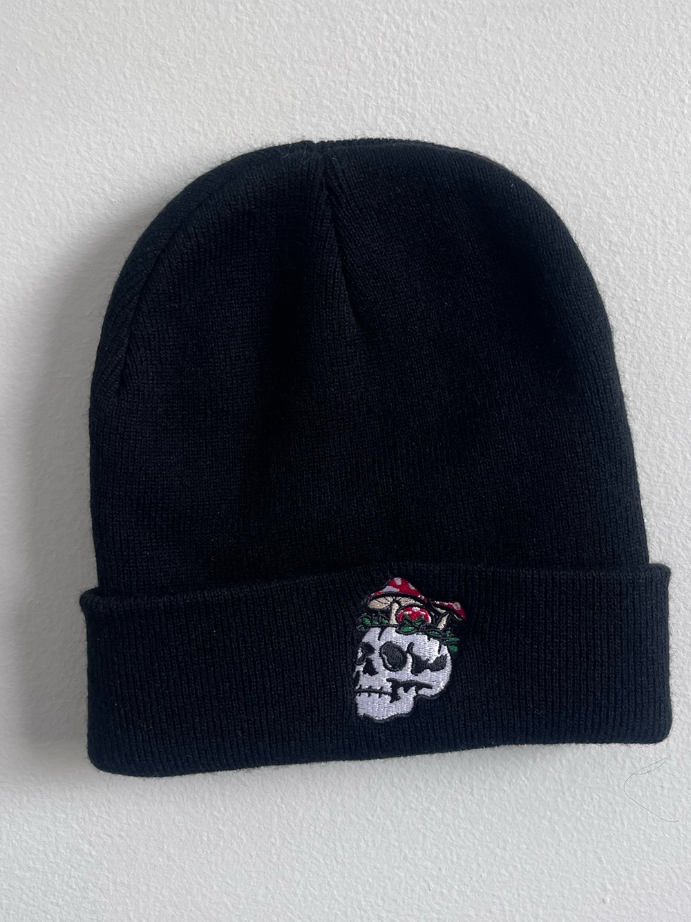 Black Skull & Mushroom Beanie | One Size